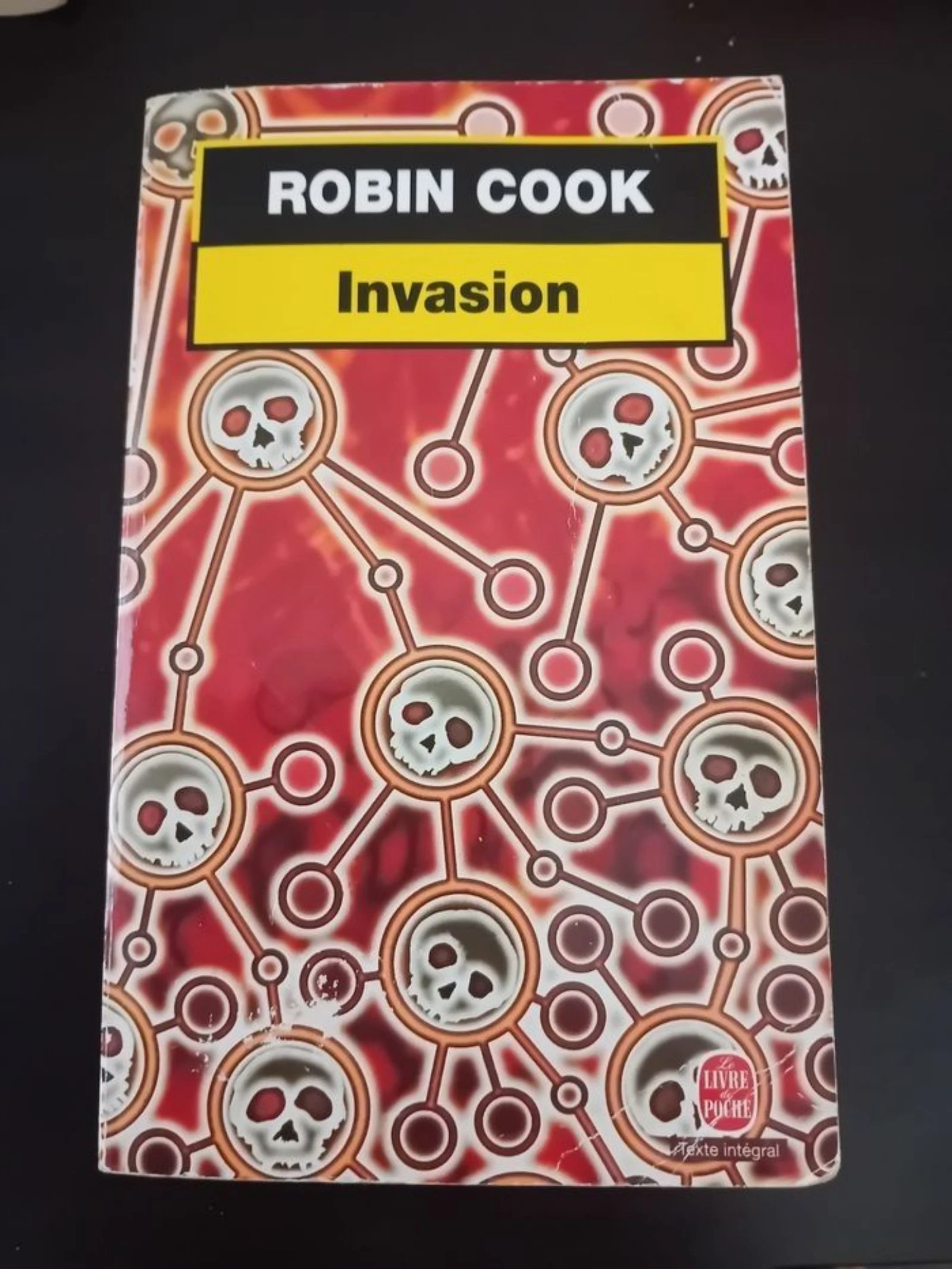 Livre : Invasion de Robin Cook